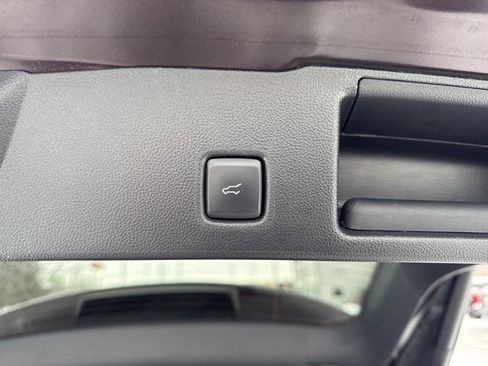 Certified 2023 Ford Escape Platinum w/ Premium Technology Package image 8