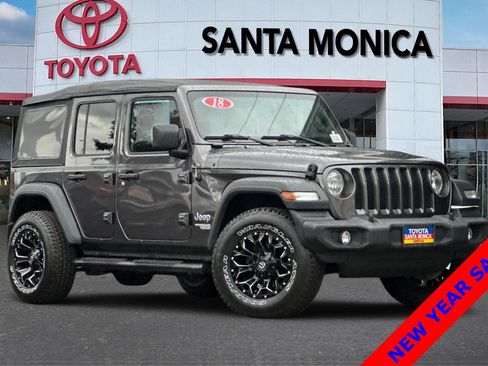 Used 2018 Jeep Wrangler Unlimited Sport S image 2