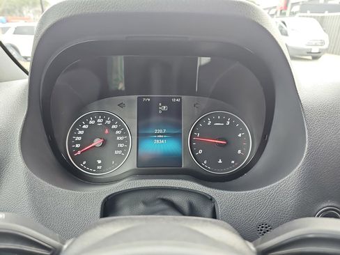 Used 2024 Mercedes-Benz Sprinter 2500 image 20