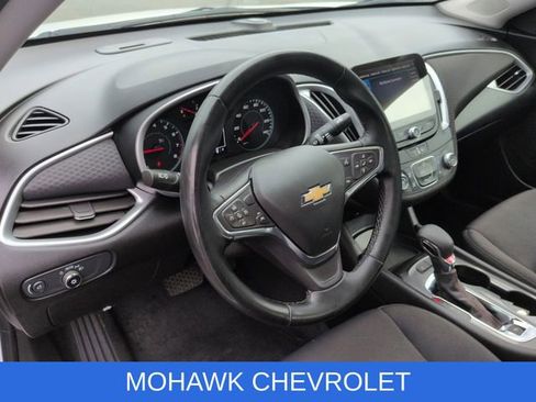 Used 2024 Chevrolet Malibu RS w/ LPO, Floor Liner Package FWD image 11