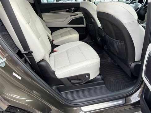 Used 2020 Kia Telluride SX image 15