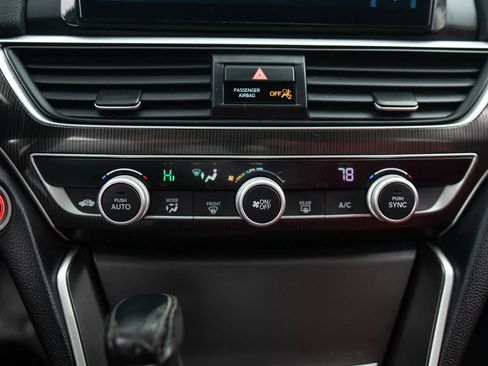 Used 2019 Honda Accord Sport image 29