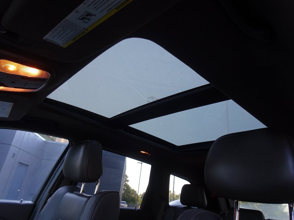 Used 2014 Jeep Grand Cherokee Summit AWD/4WD image 12