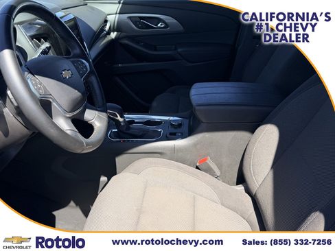Used 2023 Chevrolet Traverse LT AWD/4WD image 16