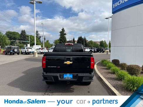 Used 2017 Chevrolet Colorado LT w/ LT Convenience Package AWD/4WD image 5