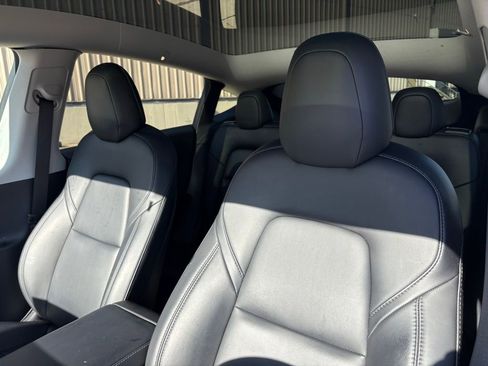 Used 2021 Tesla Model Y 2WD image 22