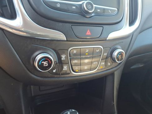 Used 2019 Chevrolet Equinox LT image 19