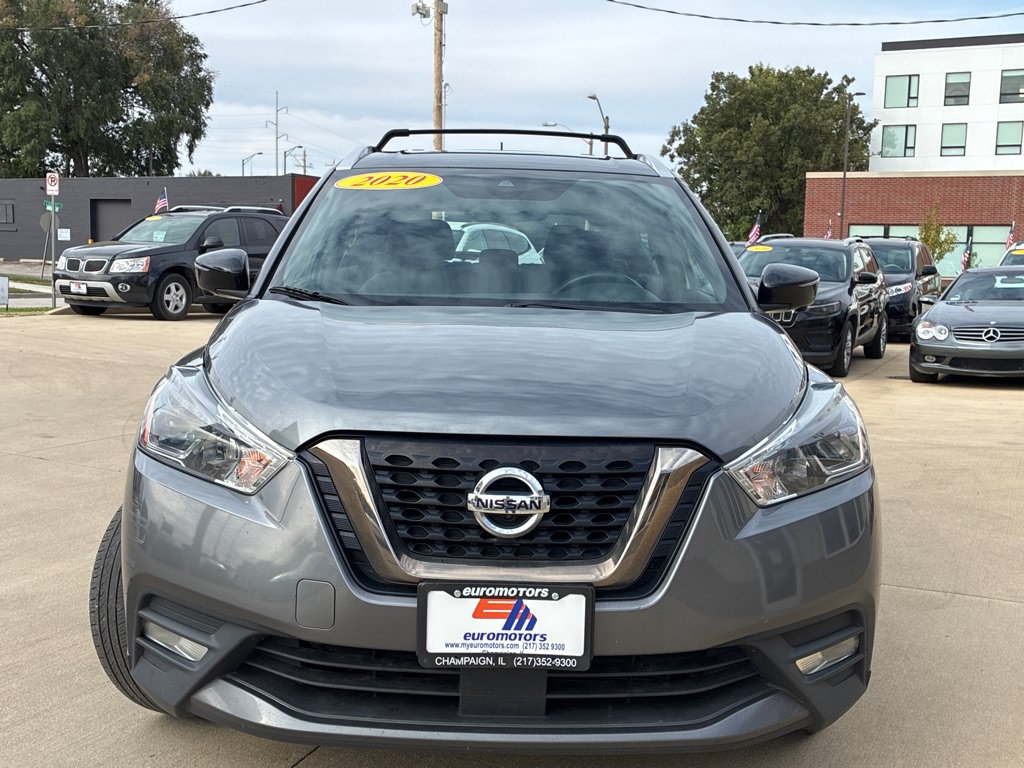 Used 2020 Nissan Kicks SR w/ Exterior Package FWD image 2