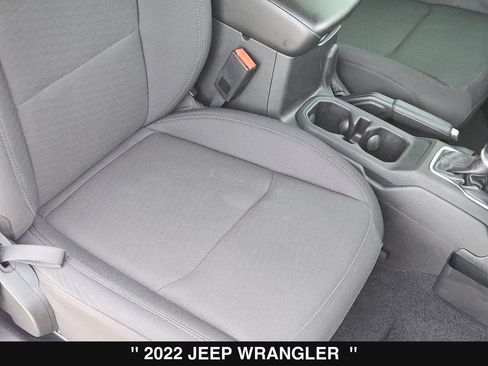 Used 2022 Jeep Wrangler Unlimited Sport AWD/4WD image 34