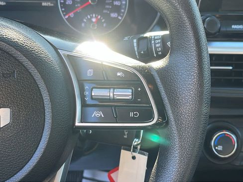 Used 2024 Kia Forte LXS image 13