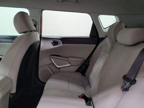 Used 2020 Kia Soul LX FWD image 18