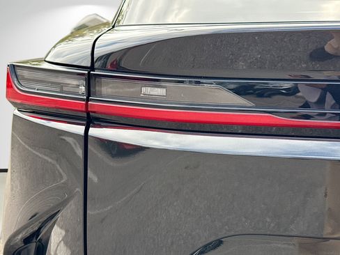 Used 2024 Lexus RZ 450e Premium image 10