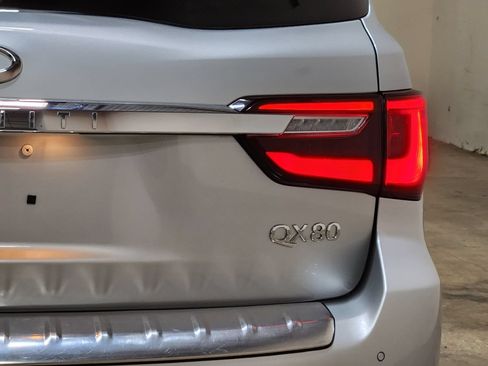 Used 2022 INFINITI QX80 Luxe w/ Cargo Package AWD/4WD image 22