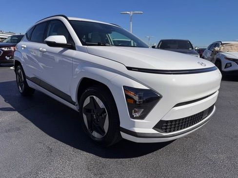 Used 2024 Hyundai Kona SEL image 7