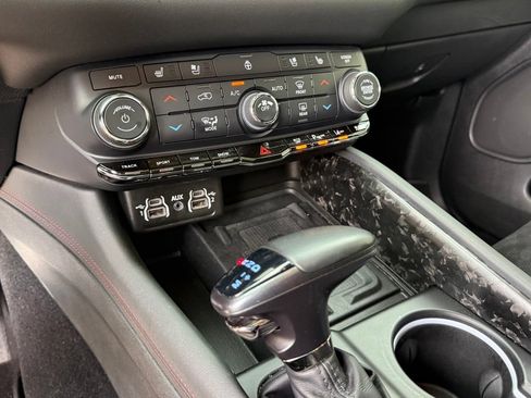 Used 2024 Dodge Durango R/T AWD/4WD image 22