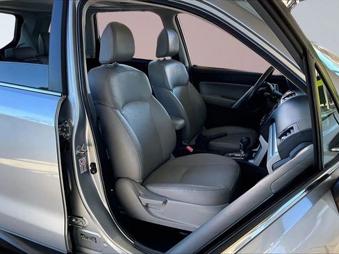 Used 2015 Subaru Forester 2.5i Limited image 26