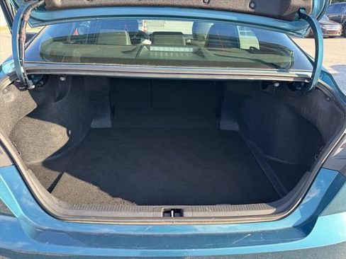 Used 2025 Toyota Camry SE FWD image 10