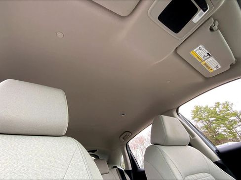 Used 2023 Honda HR-V LX image 14