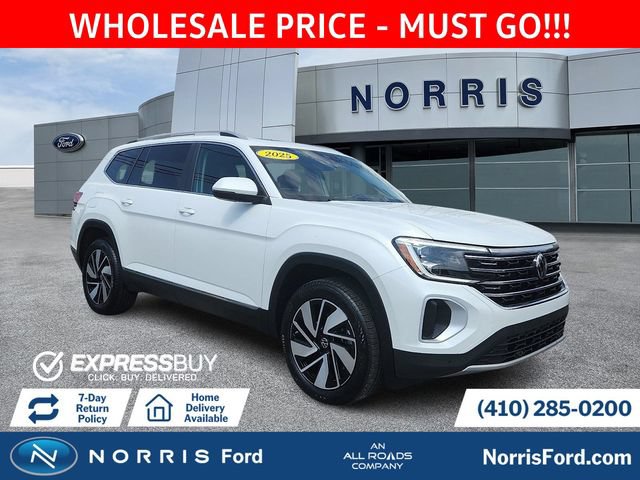 Used 2025 Volkswagen Atlas SEL AWD/4WD image 1