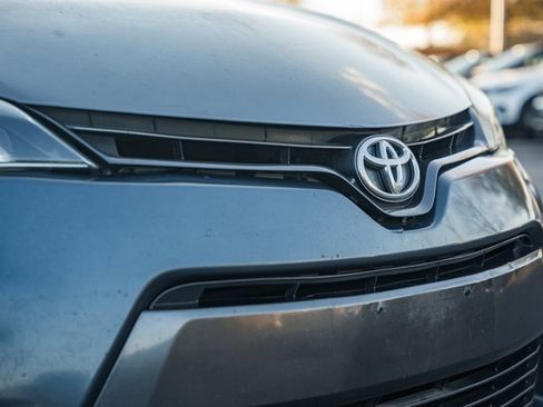 Used 2016 Toyota Corolla LE image 9