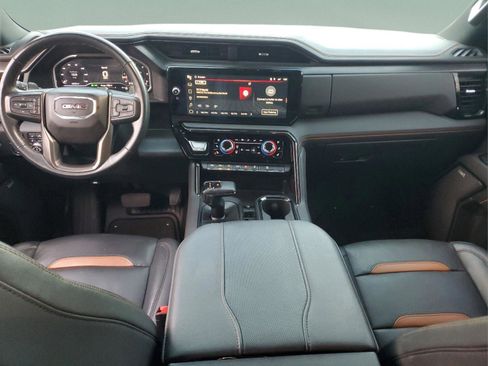 Used 2024 GMC Sierra 1500 AT4 w/ Technology Package image 11