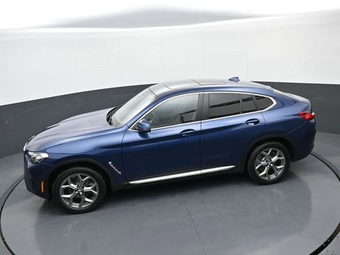 Used 2025 BMW X4 xDrive30i w/ Premium Package image 32