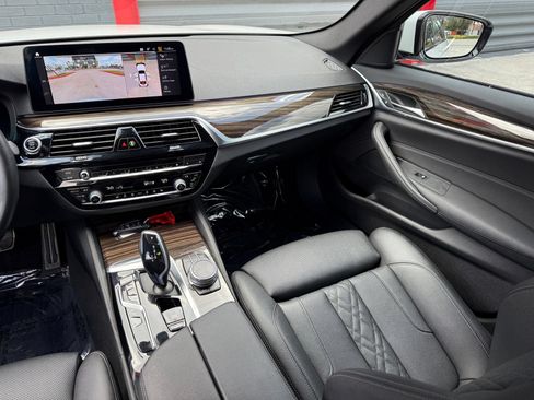 Used 2021 BMW 540i w/ M Sport Package RWD image 31