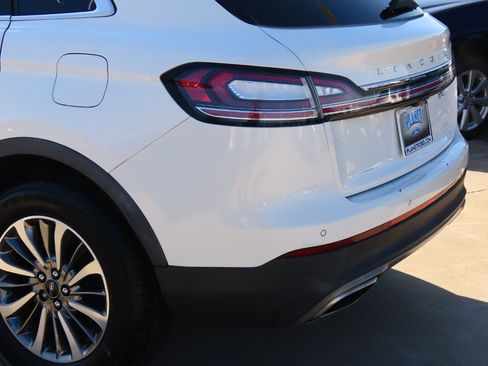 Used 2020 Lincoln Nautilus FWD w/ Equipment Group 101A image 16