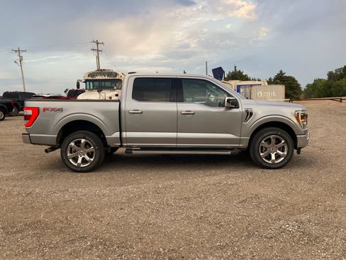 Used 2021 Ford F150 Lariat w/ Equipment Group 502A High AWD/4WD image 8