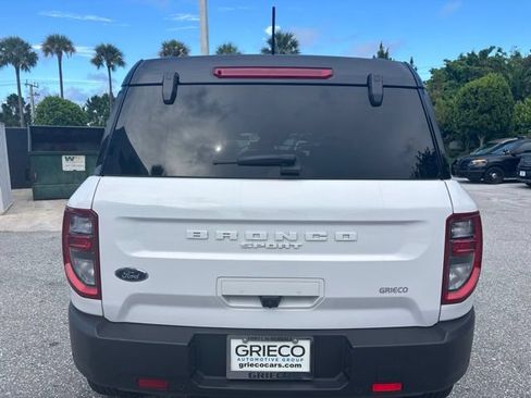 Used 2022 Ford Bronco Sport Outer Banks AWD/4WD image 3