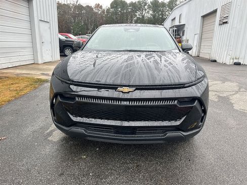 New 2026 Chevrolet Equinox EV LT image 10