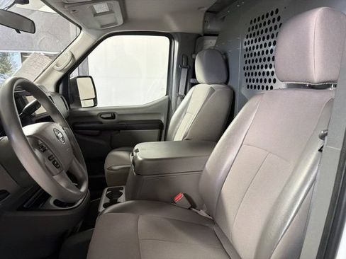 Used 2020 Nissan NV 2500 SV w/ Back Door Glass Package RWD image 16