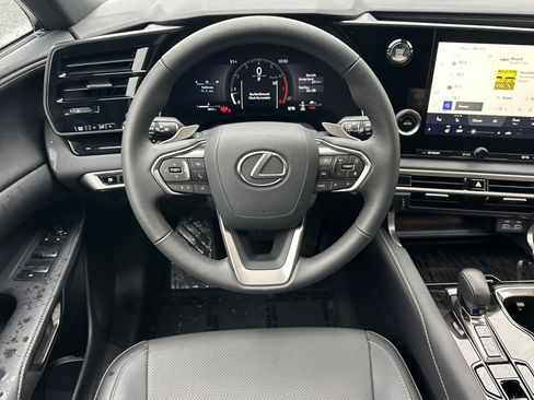 Used 2025 Lexus RX 350 FWD w/ Technology Package image 17