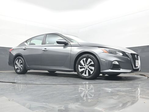 Used 2022 Nissan Altima 2.5 S image 21