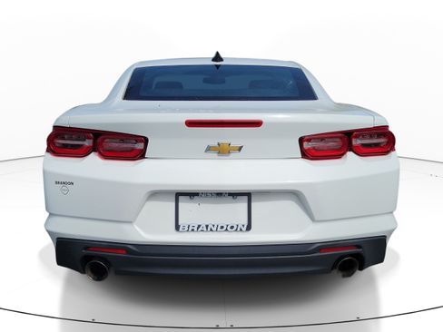 Used 2023 Chevrolet Camaro LT RWD image 6