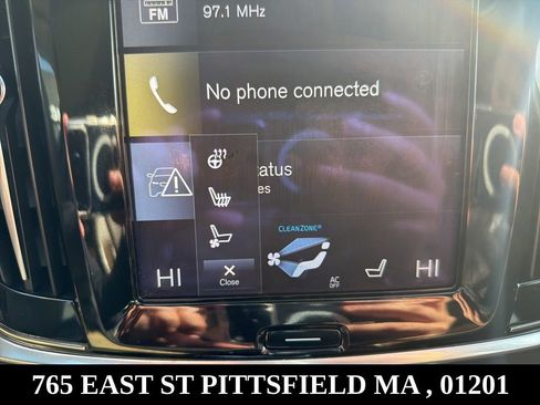 Used 2018 Volvo S90 T6 Inscription image 13