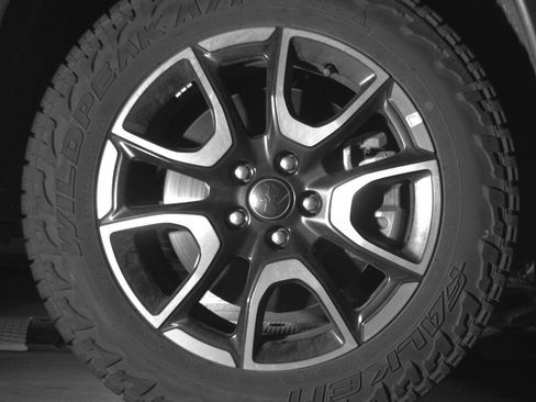 Used 2025 Jeep Compass Trailhawk image 13