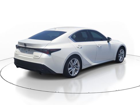 Used 2023 Lexus IS 300 w/ Comfort Package RWD image 7