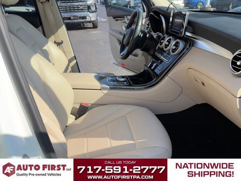 Used 2018 Mercedes-Benz GLC 300 4MATIC image 17