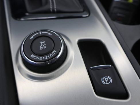 Used 2014 Chevrolet Corvette Stingray Coupe image 36