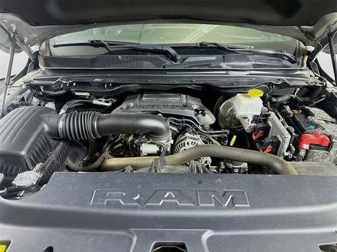 Used 2019 RAM 1500 Limited image 9