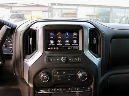 Used 2021 Chevrolet Silverado 1500 Custom Trail Boss image 27