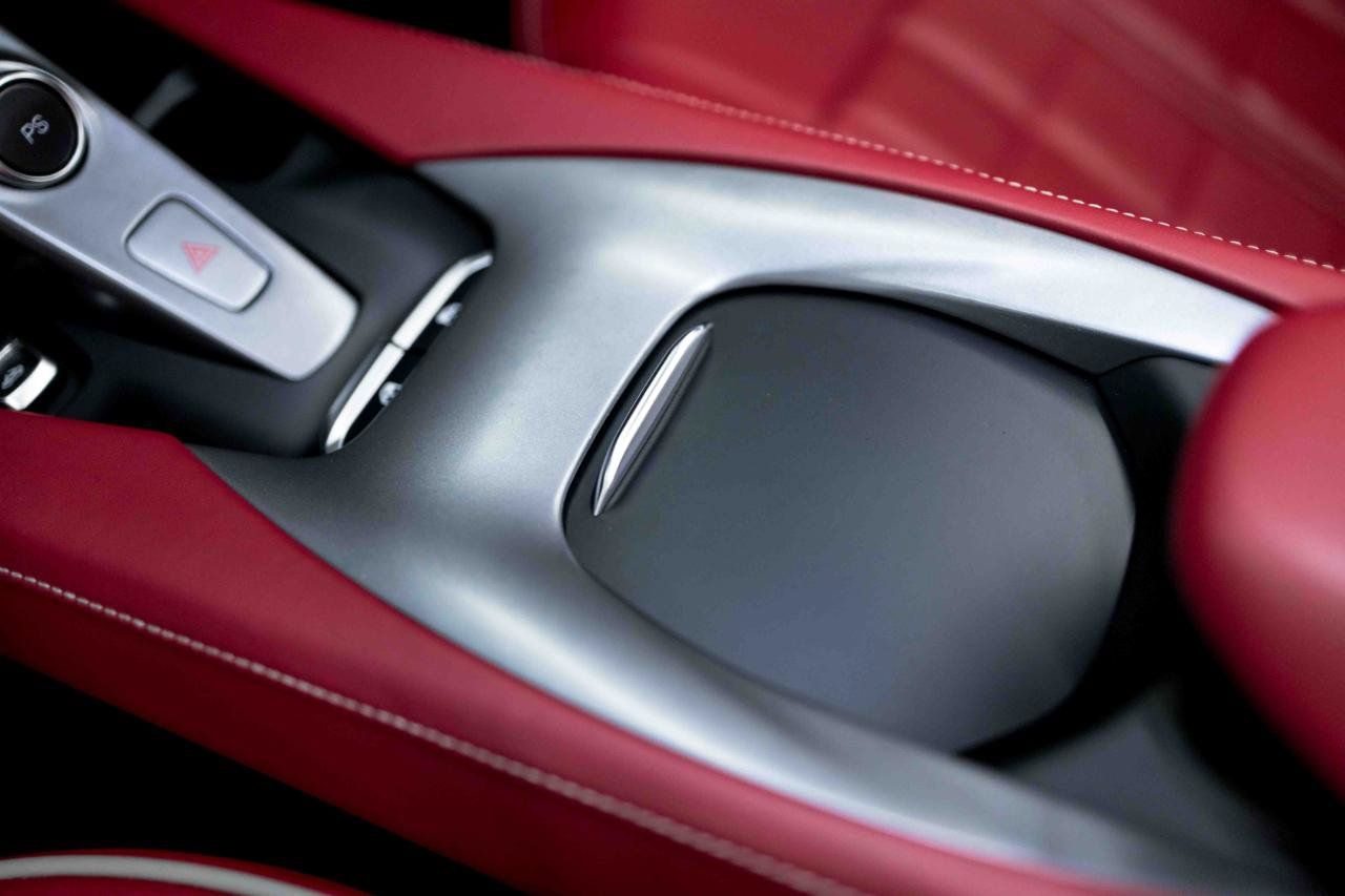Used 2020 Ferrari Portofino RWD image 66