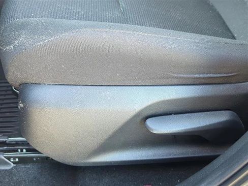 Used 2023 Toyota RAV4 LE image 8