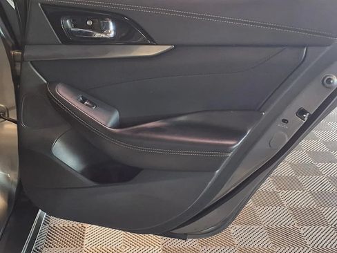 Used 2020 Nissan Maxima 3.5 SV w/ Floor Mat Group FWD image 9