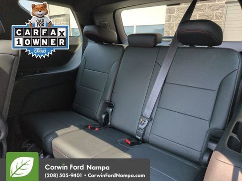 Used 2025 Chevrolet Traverse Z71 w/ Enhanced Driving Package AWD/4WD image 27