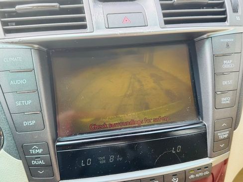 Used 2012 Lexus LS 460 w/ Comfort Pkg RWD image 24