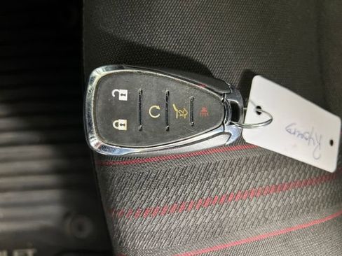 Used 2023 Chevrolet Equinox RS FWD image 25