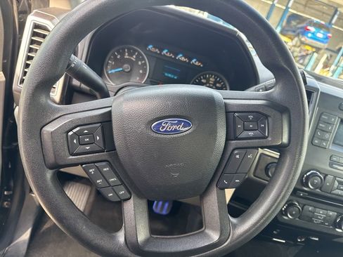 Certified 2018 Ford F150 XLT image 9