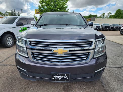 Used 2018 Chevrolet Suburban Premier AWD/4WD image 3
